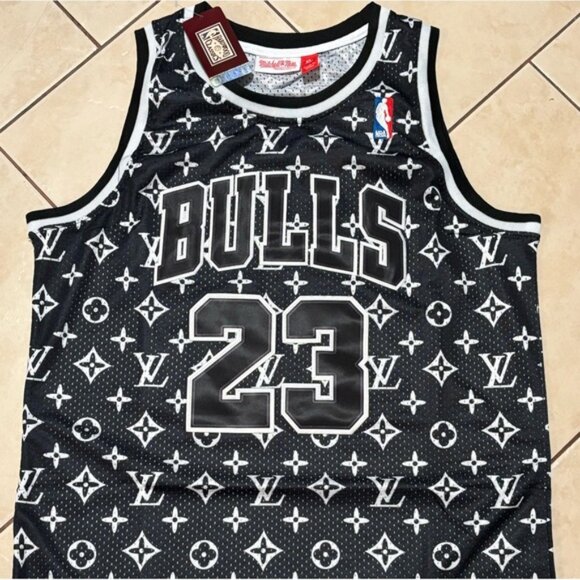 Chicago Bulls Michael Jordan # 23 Jersey Black/White , Unisex - Picture 4 of 12
